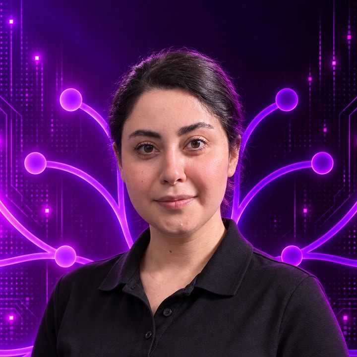 Niloofar Nazari